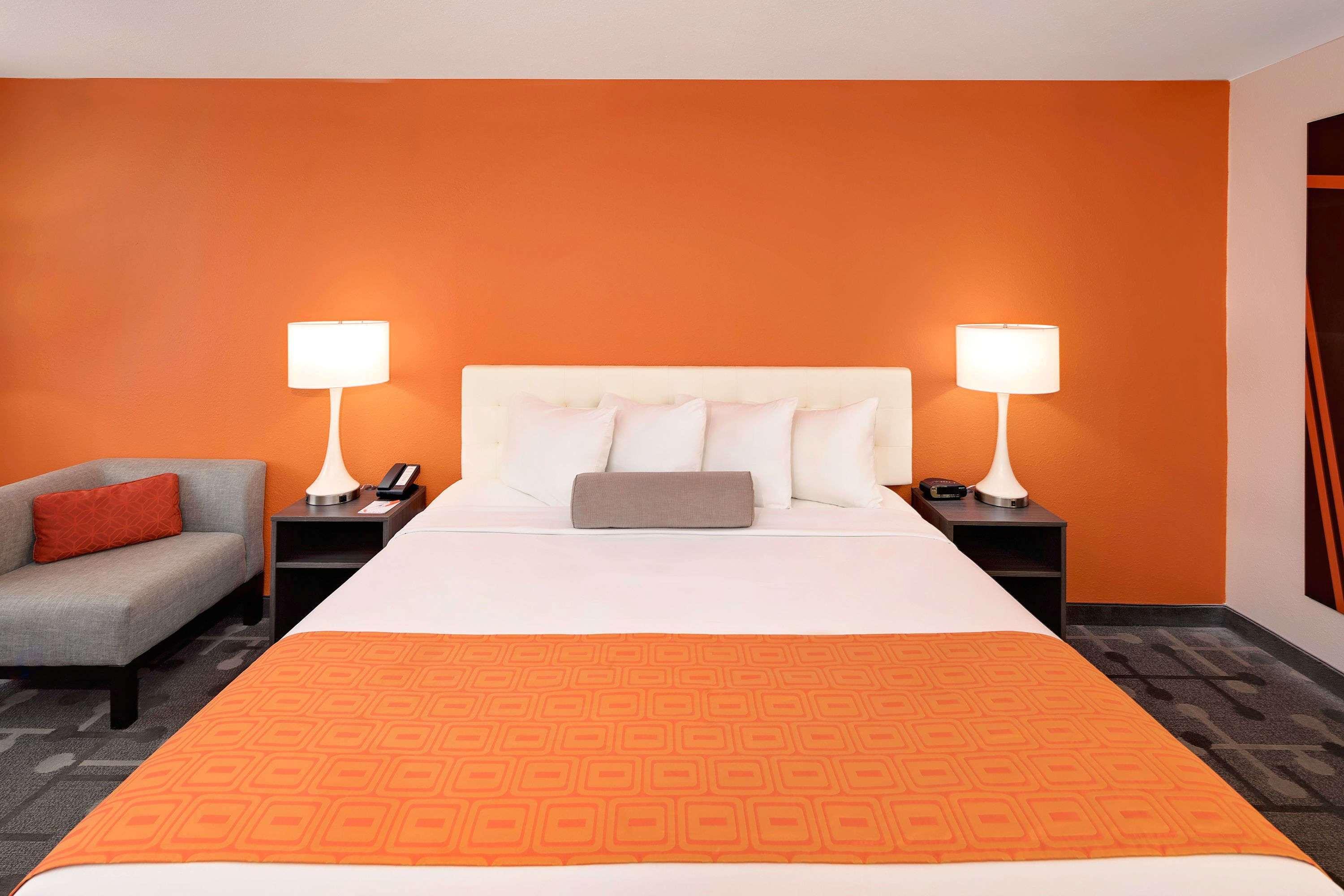 Howard Johnson By Wyndham Florence Extérieur photo