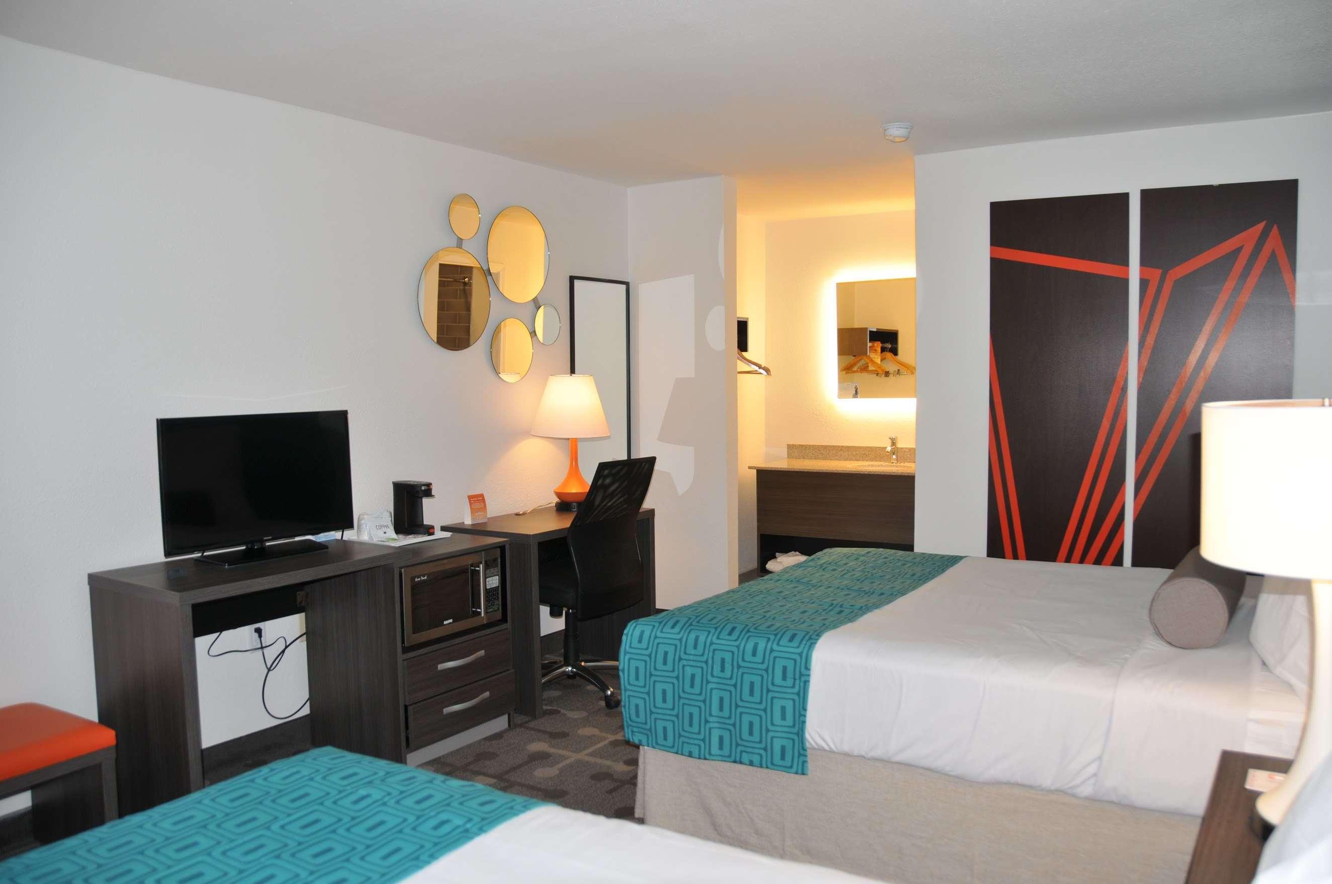 Howard Johnson By Wyndham Florence Extérieur photo