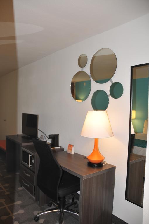 Howard Johnson By Wyndham Florence Extérieur photo