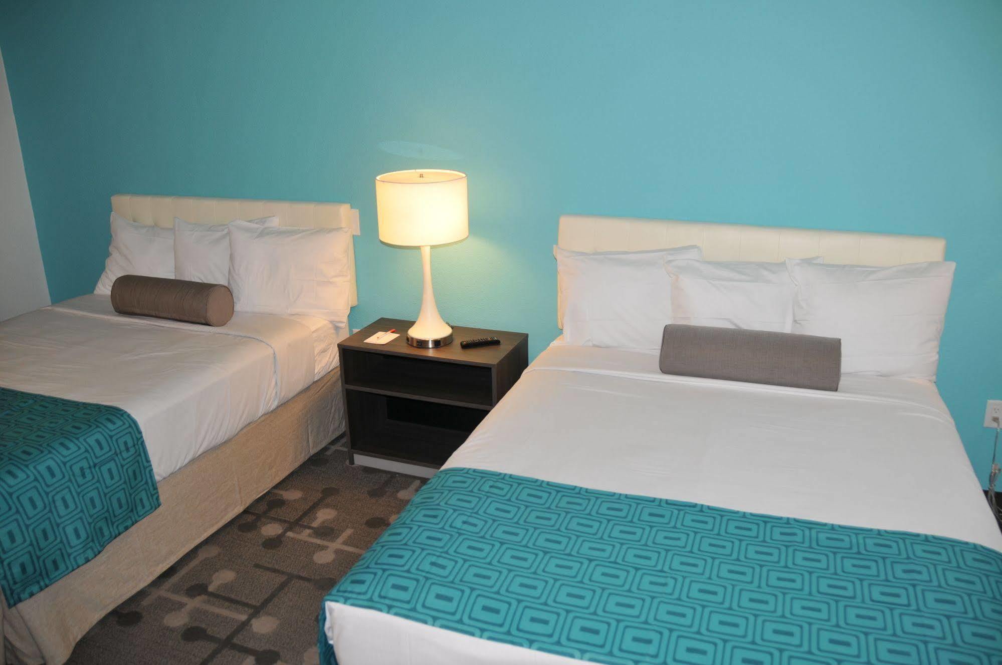 Howard Johnson By Wyndham Florence Extérieur photo