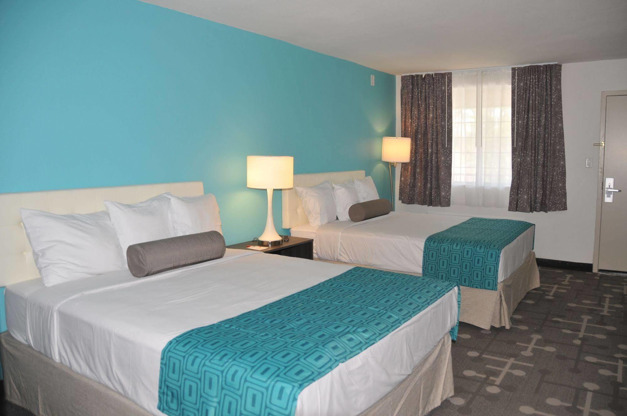 Howard Johnson By Wyndham Florence Extérieur photo